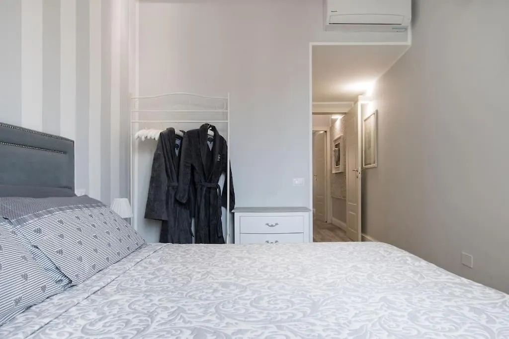 Soliana Apartments-Luce Cagliari Italy